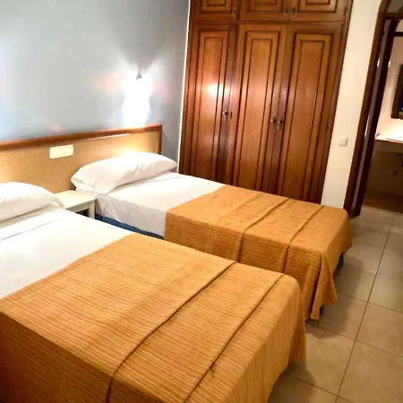 Apartment One Bedroom, Beach, Shared Pool In Tenerife South *