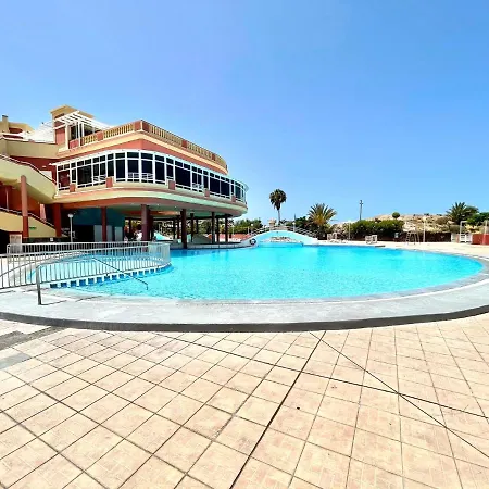 Apartment One Bedroom, Beach, Shared Pool In Tenerife South *