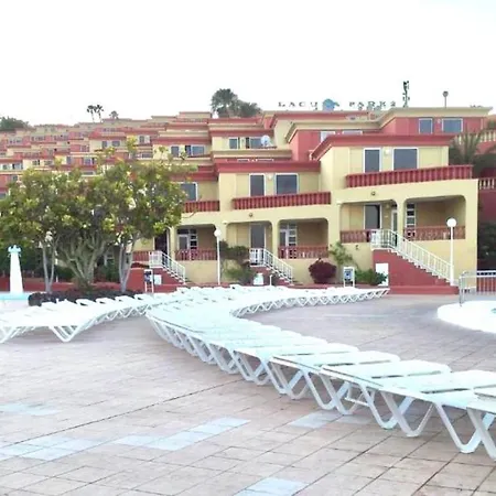 Apartment One Bedroom, Beach, Shared Pool In Tenerife South