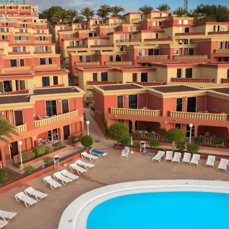Apartment One Bedroom, Beach, Shared Pool In Tenerife South *